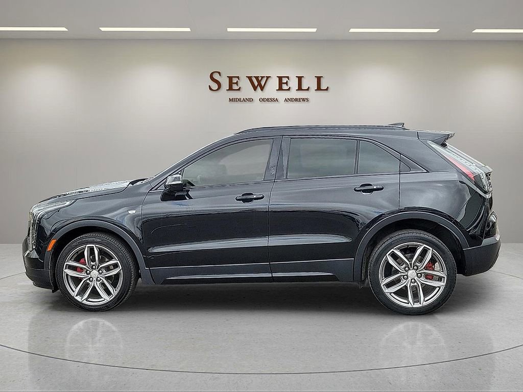 Used 2021 Cadillac XT4 Sport w/ Cold Weather Package FWD image 2