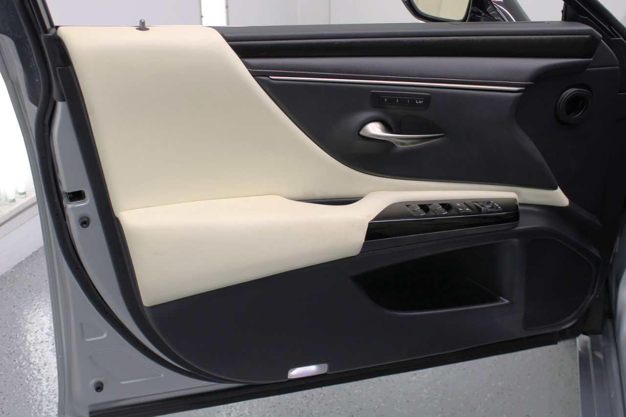 Used 2022 Lexus ES 350 w/ Premium Package image 35