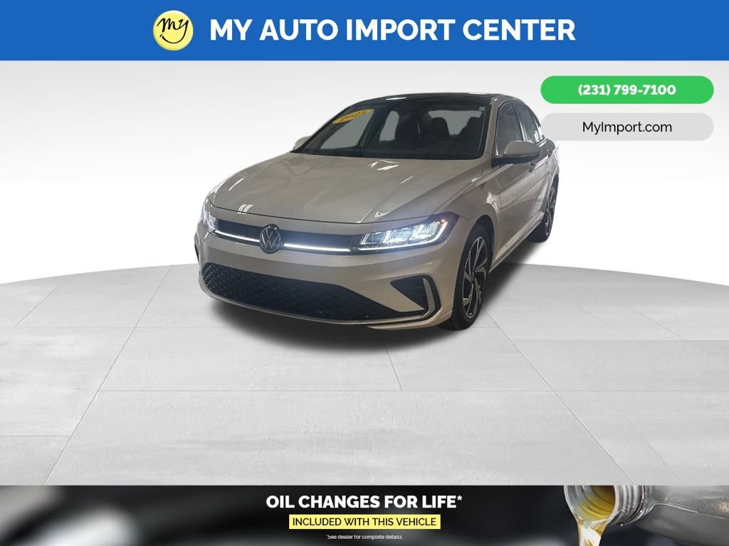 Used 2025 Volkswagen Jetta SEL image 3