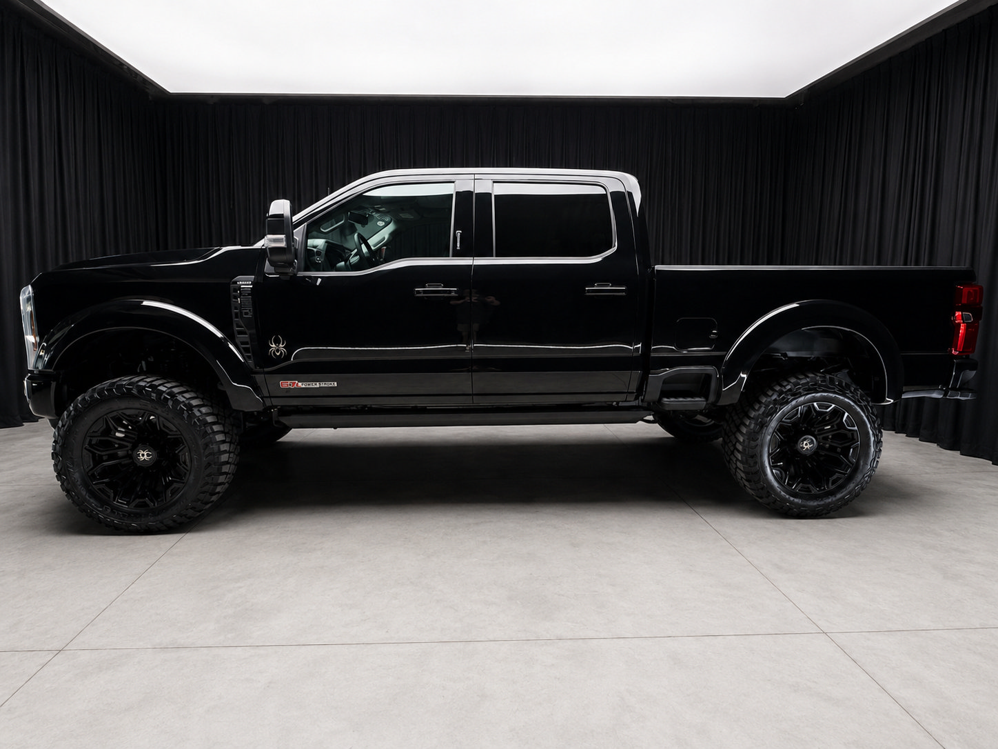 Used 2026 Ford F250 Lariat w/ Black Appearance Package AWD/4WD image 6