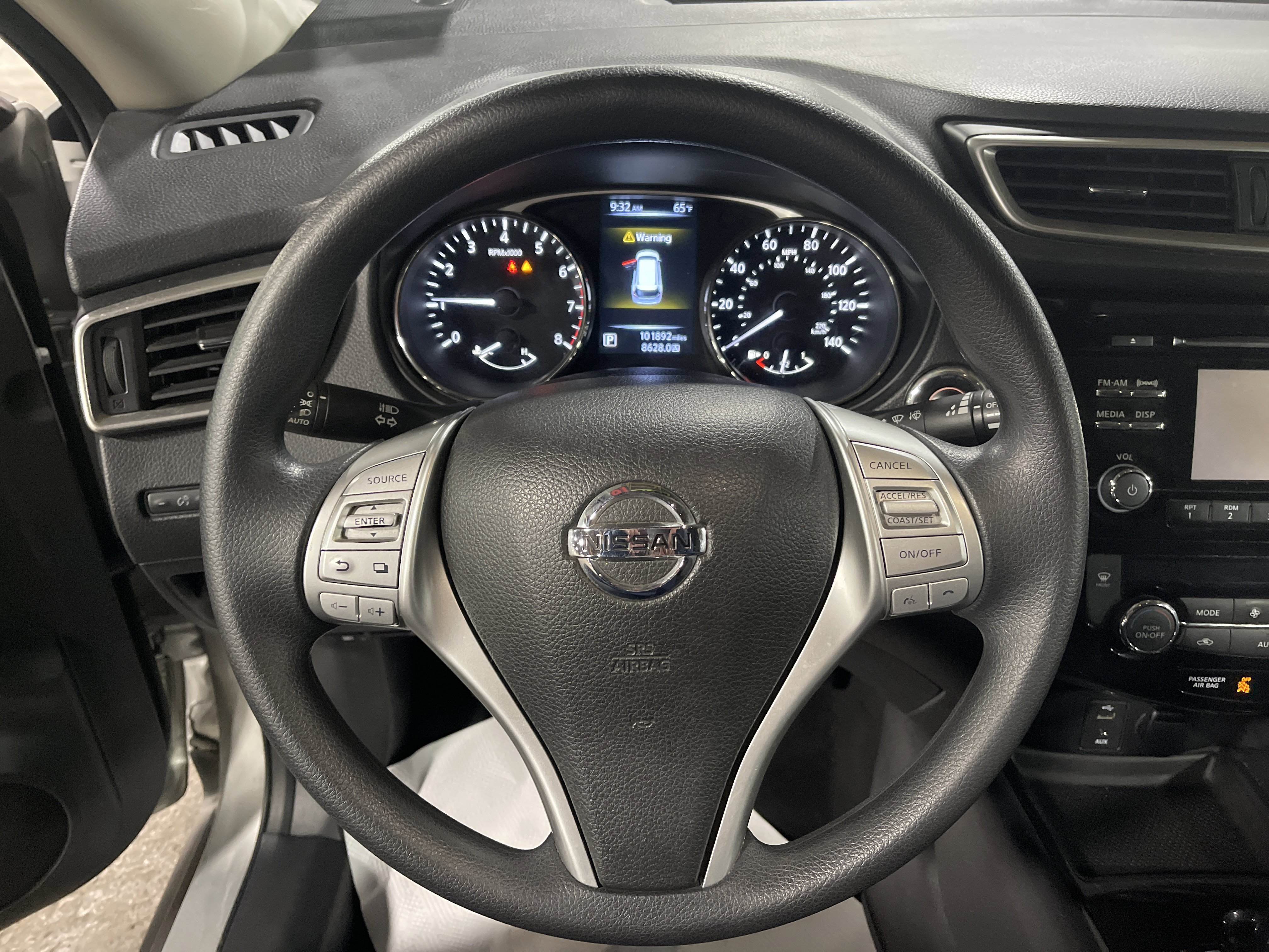 Used 2016 Nissan Rogue SV image 15