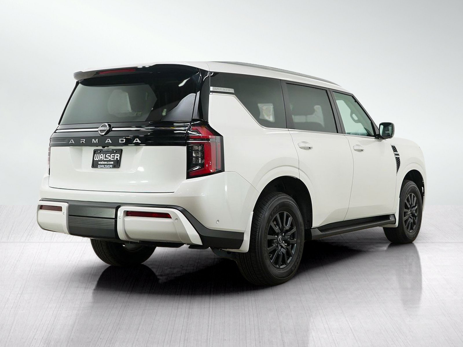 Used 2025 Nissan Armada SV AWD/4WD image 5