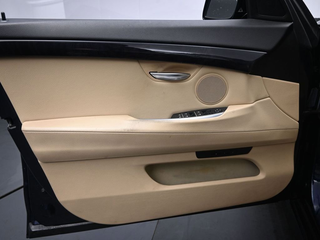 Used 2013 BMW 535i Gran Turismo xDrive image 21