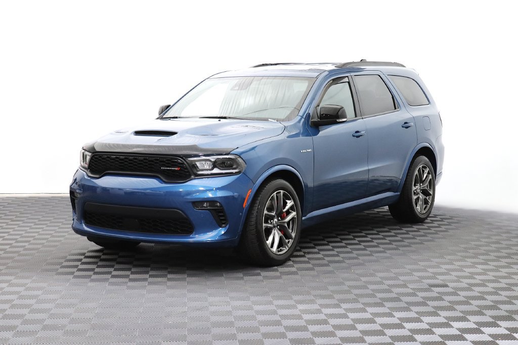 Used 2023 Dodge Durango R/T w/ Tow 'N Go Package AWD/4WD image 3