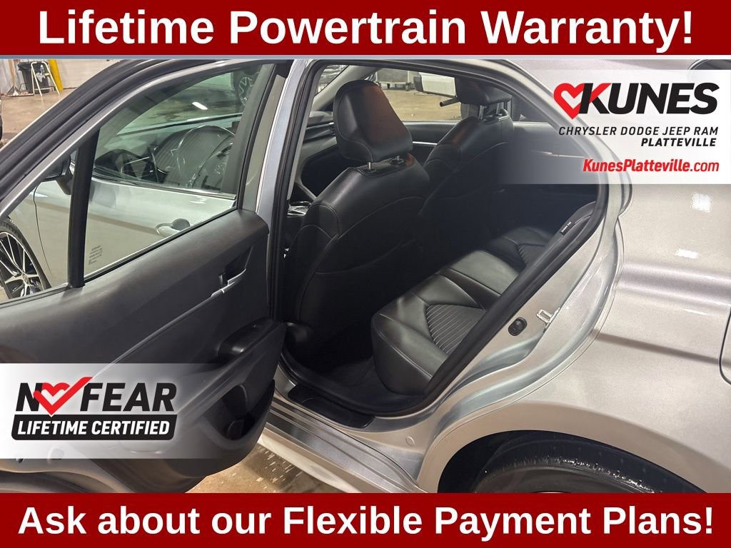 Used 2024 Toyota Camry SE image 15