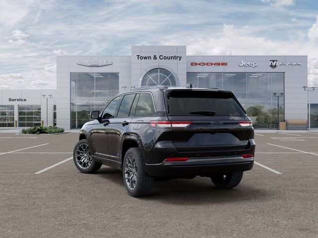 New 2026 Jeep Grand Cherokee Summit image 3