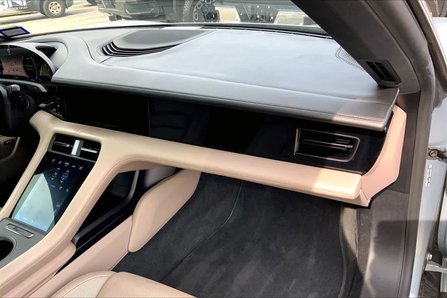 Used 2021 Porsche Taycan 4S w/ Premium Package AWD/4WD image 16
