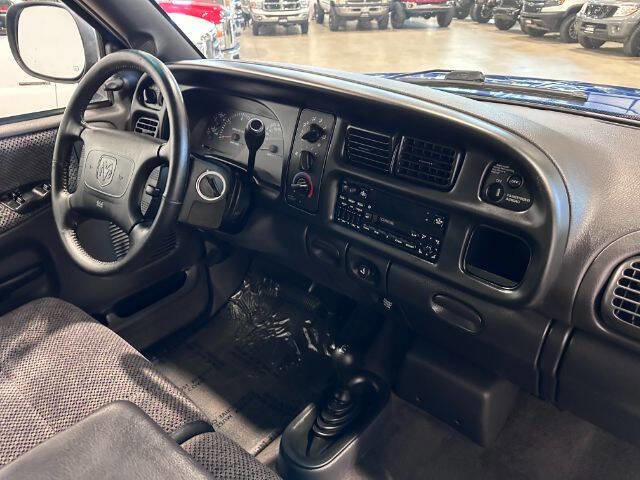 Used 1999 Dodge Ram 2500 Truck 4x4 Club Cab image 16