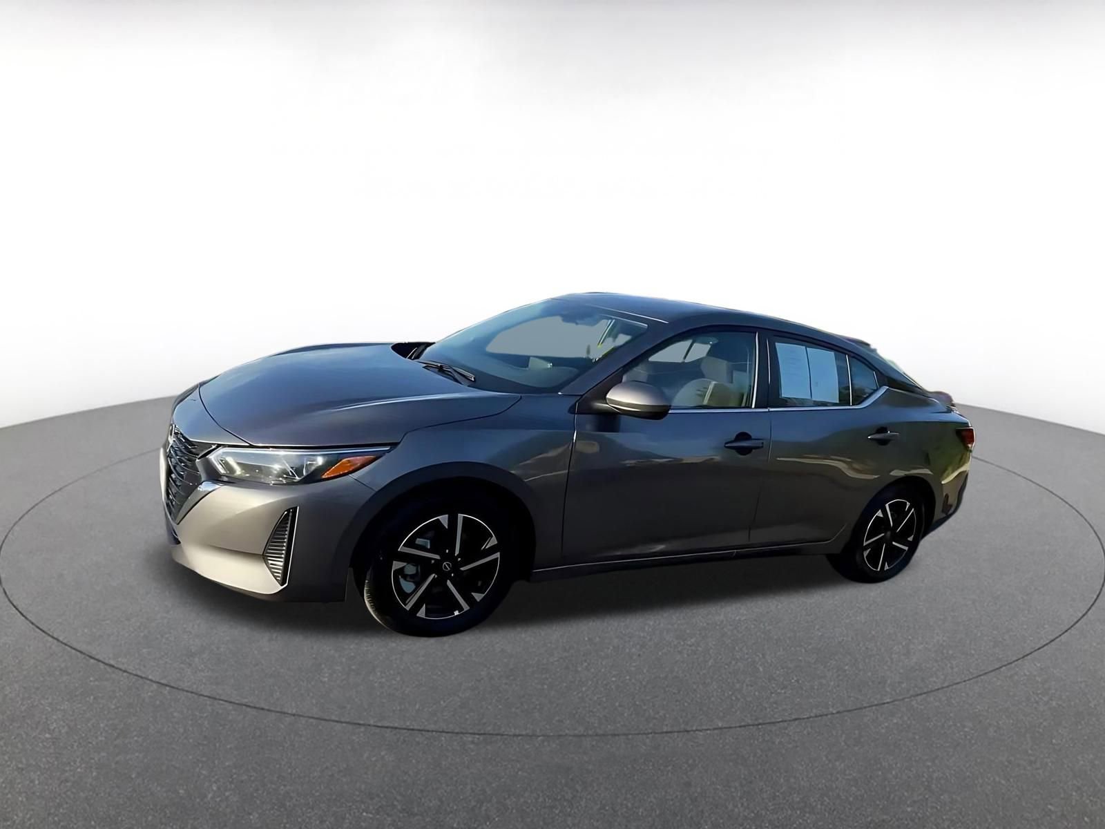 Used 2025 Nissan Sentra SV FWD image 8