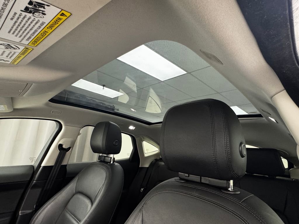 Used 2020 Jaguar E-PACE image 30