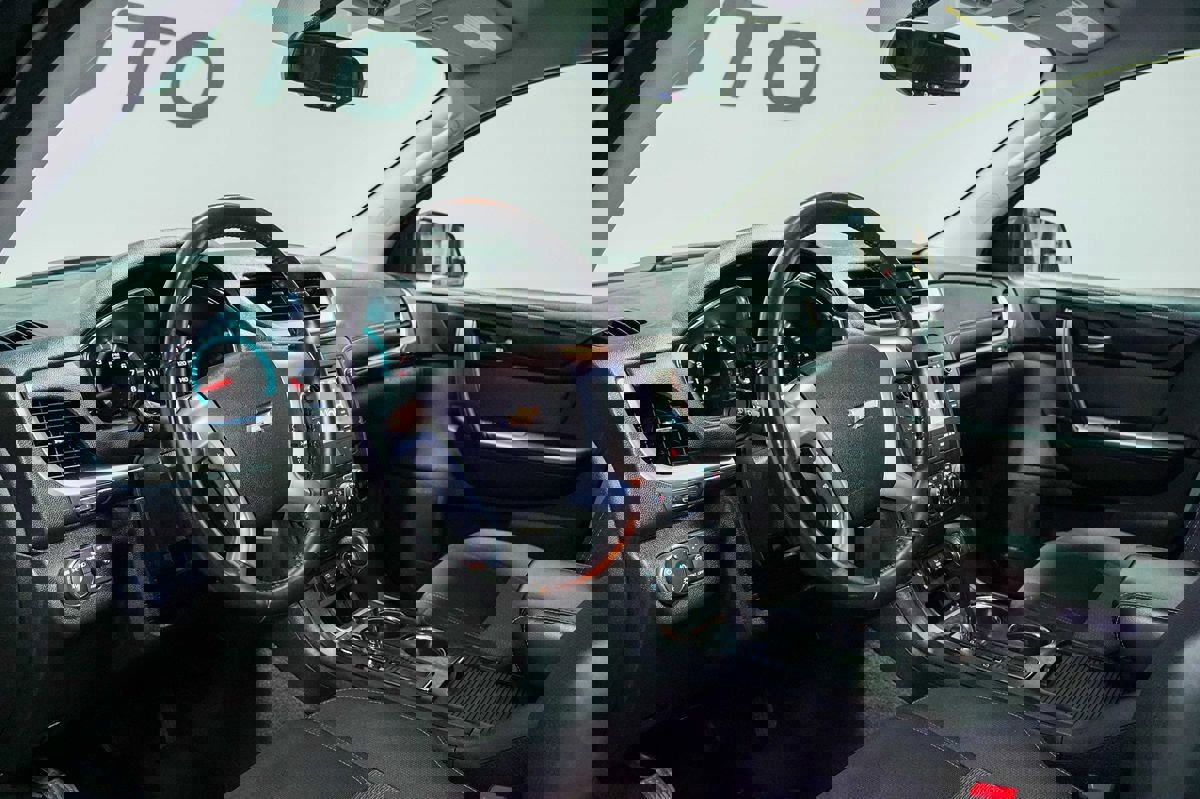 Used 2015 Chevrolet Traverse LT image 14