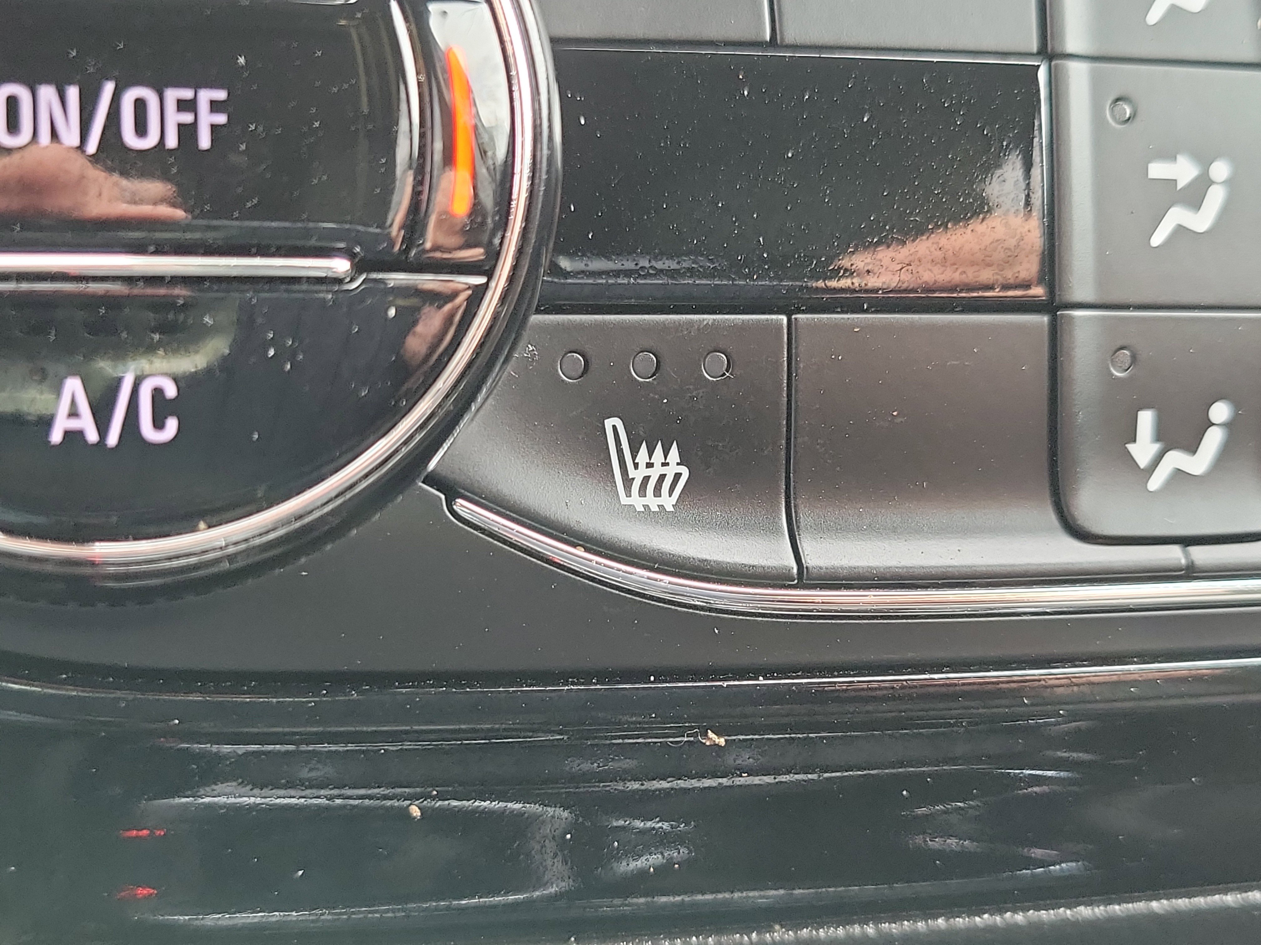 Used 2020 Buick Encore GX Select w/ Advanced Technology Package FWD image 24