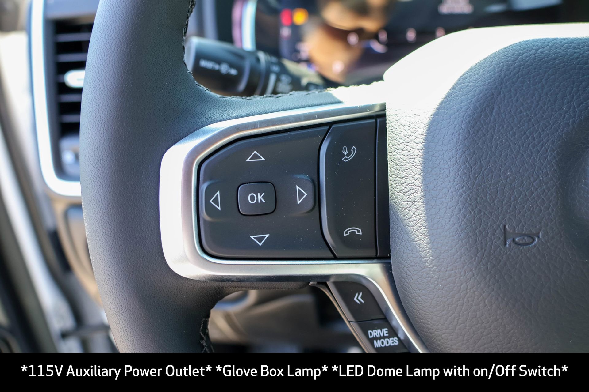 New 2026 RAM 1500 4x4 Crew Cab image 32