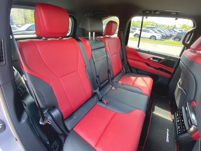 Used 2023 Lexus LX 600 F Sport w/ Accessory Package (Z1) AWD/4WD image 27