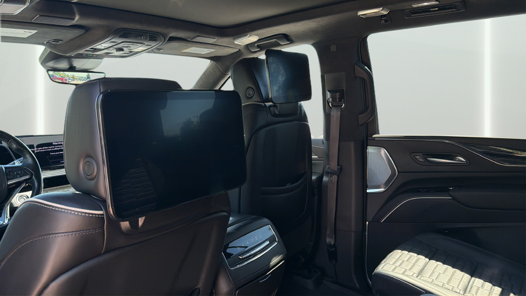 Used 2024 Cadillac Escalade V AWD/4WD image 27