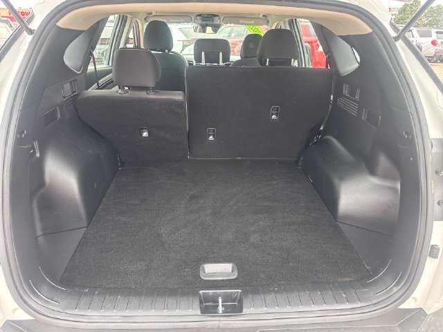 Used 2023 Hyundai Tucson SE AWD/4WD image 6