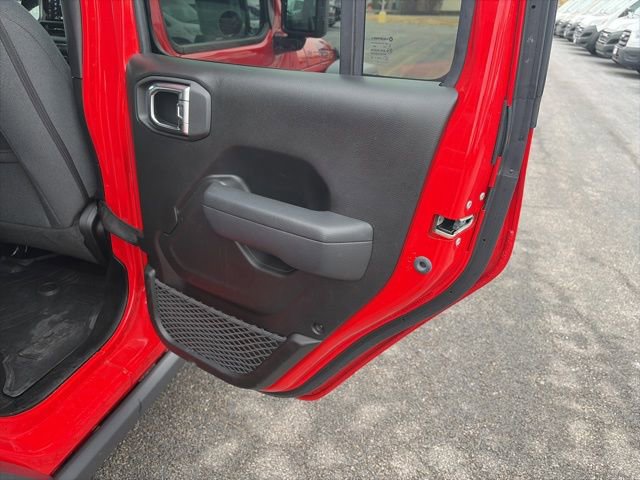 Used 2025 Jeep Wrangler Unlimited Sport S 4xe AWD/4WD image 12