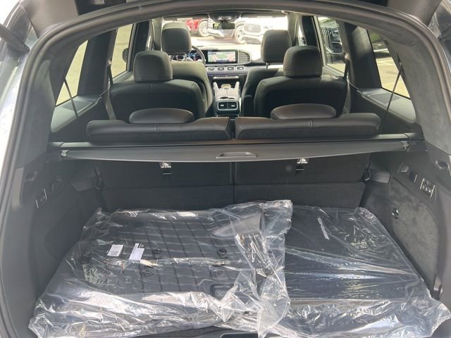 New 2025 Mercedes-Benz GLS 63 AMG 4MATIC image 11