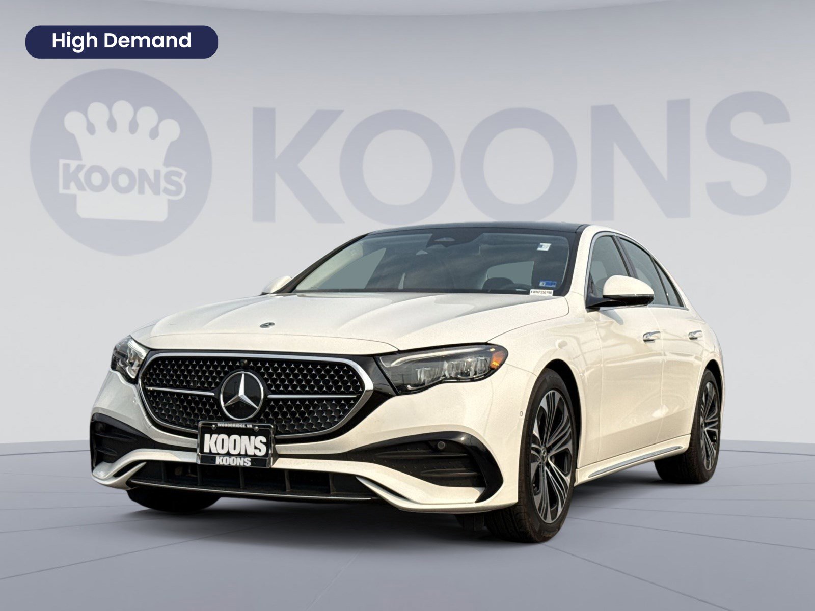 Used 2025 Mercedes-Benz E 450 4MATIC Sedan image 1