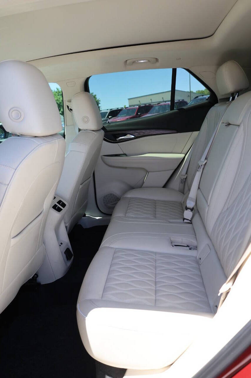 Used 2021 Buick Envision Avenir w/ Technology Package II AWD/4WD image 16