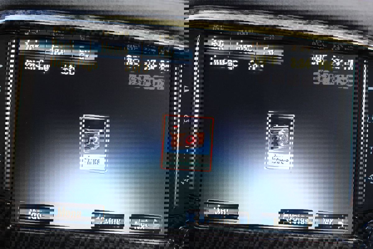 Used 2013 Chevrolet Camaro ZL1 image 31