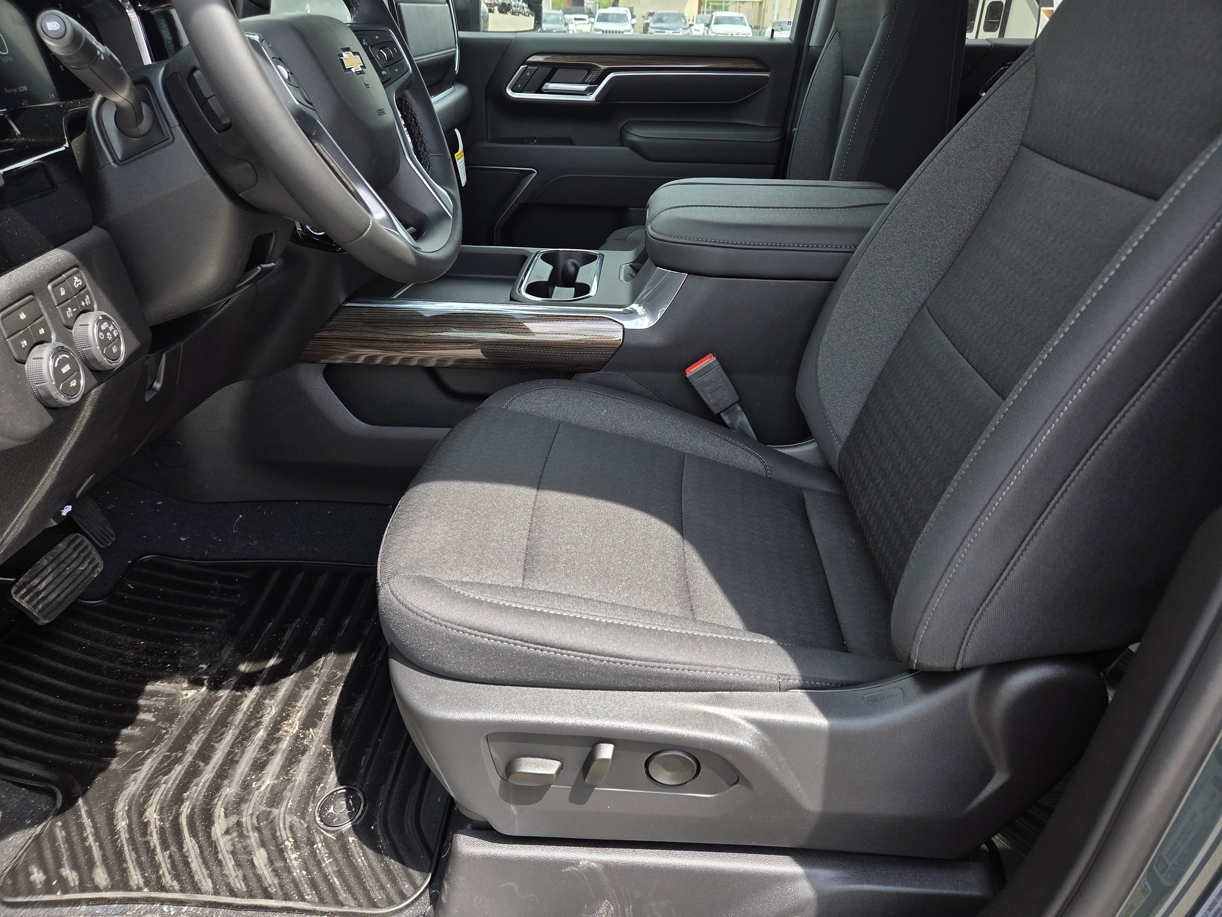 New 2026 Chevrolet Silverado 3500 LT w/ Safety Package AWD/4WD image 15