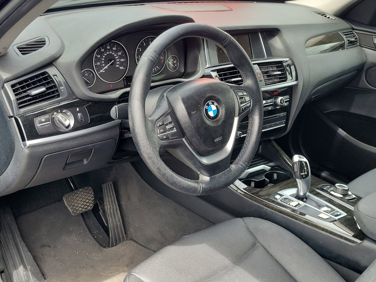 Used 2017 BMW X3 sDrive28i RWD image 10