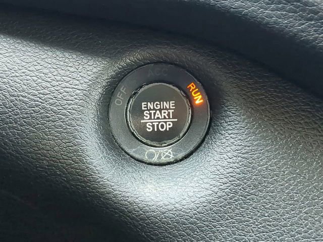 Used 2019 Jeep Cherokee Limited image 35