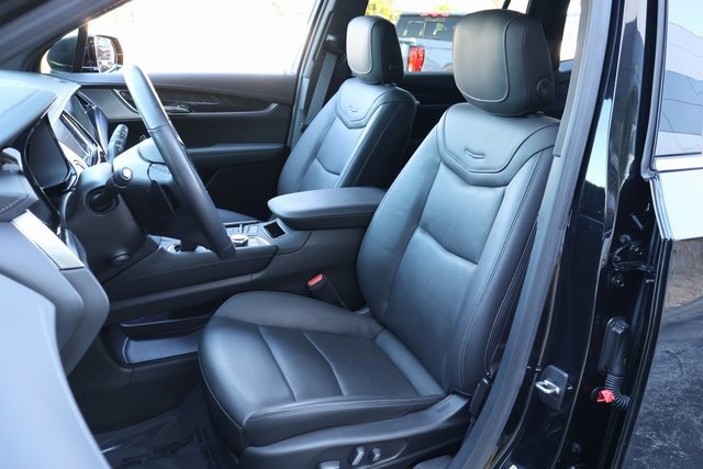 Used 2024 Cadillac XT6 Premium Luxury image 11