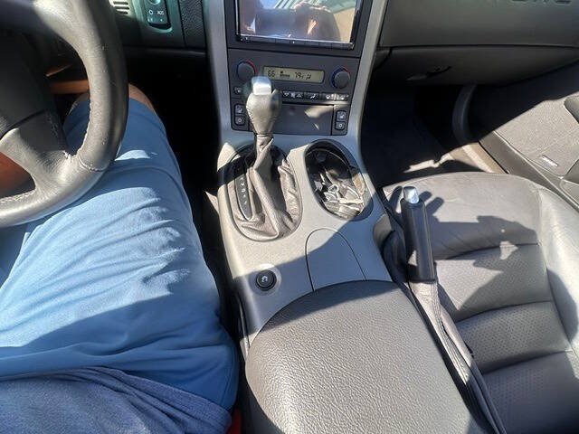 Used 2005 Chevrolet Corvette Convertible w/ Preferred Equipment Group RWD image 22