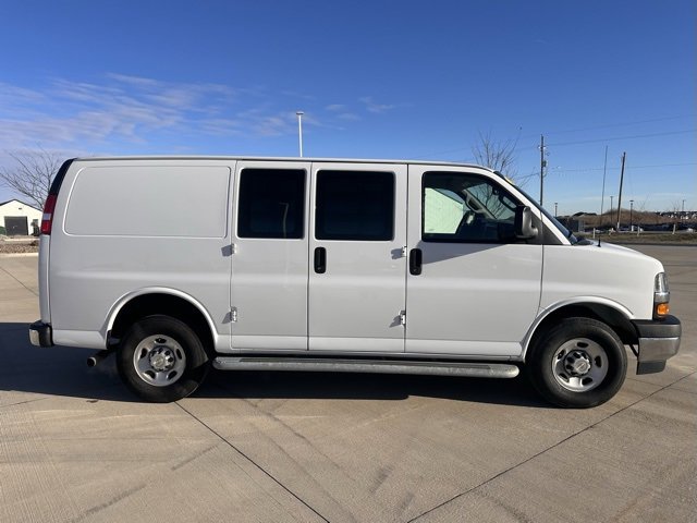 Used 2024 Chevrolet Express 2500 w/ Driver Convenience Package image 2