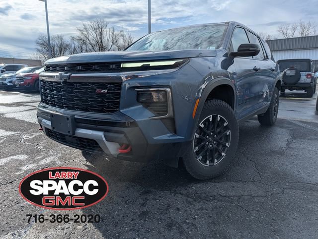 Used 2024 Chevrolet Traverse Z71 image 1