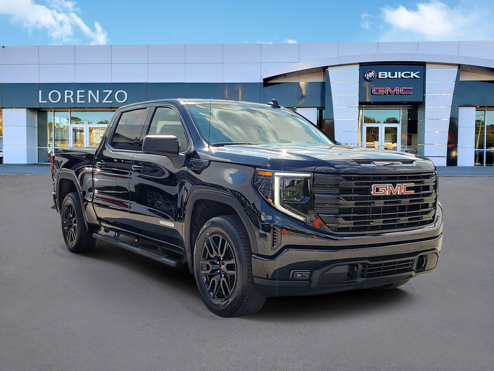 Used 2024 GMC Sierra 1500 Elevation AWD/4WD image 3