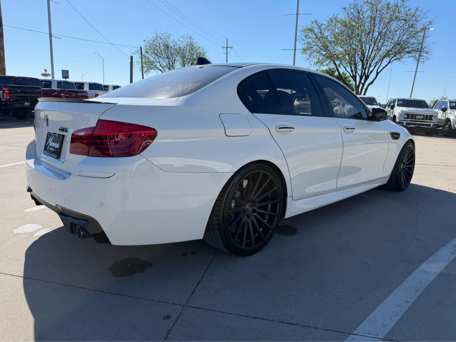 Used 2014 BMW M5 image 3