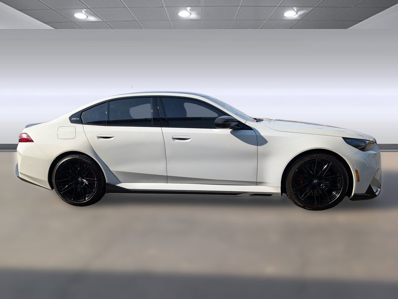 Used 2025 BMW M5 w/ Carbon Package image 7