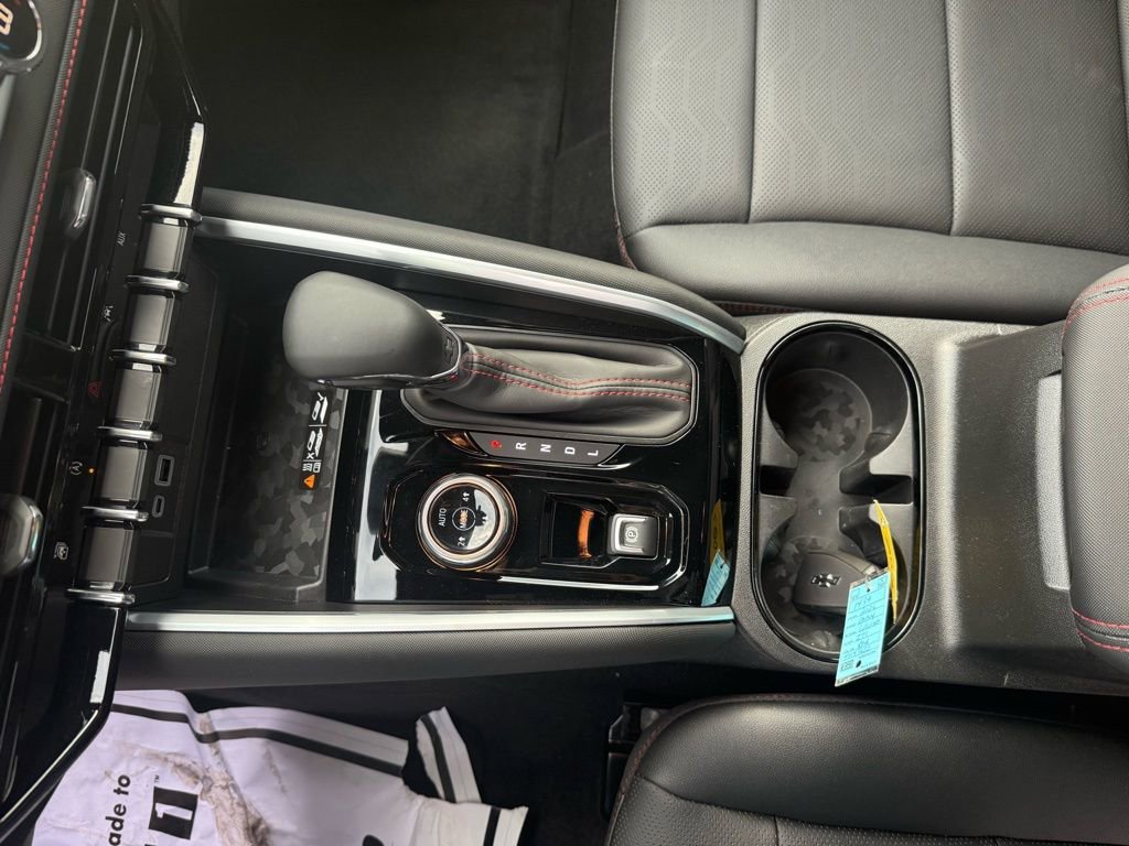 Used 2026 Chevrolet Colorado Z71 w/ Technology Package image 34