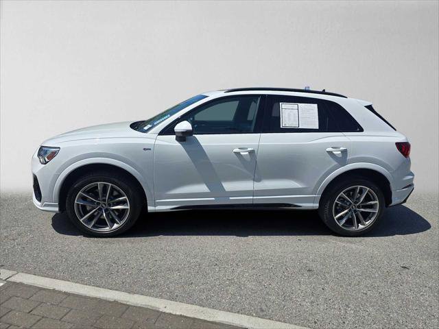 Used 2023 Audi Q3 2.0T Premium Plus w/ Premium Plus Package AWD/4WD image 6