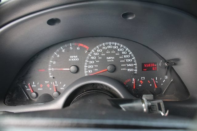 Used 1998 Chevrolet Camaro Z28 w/ Sport Appearance Pkg RWD image 21