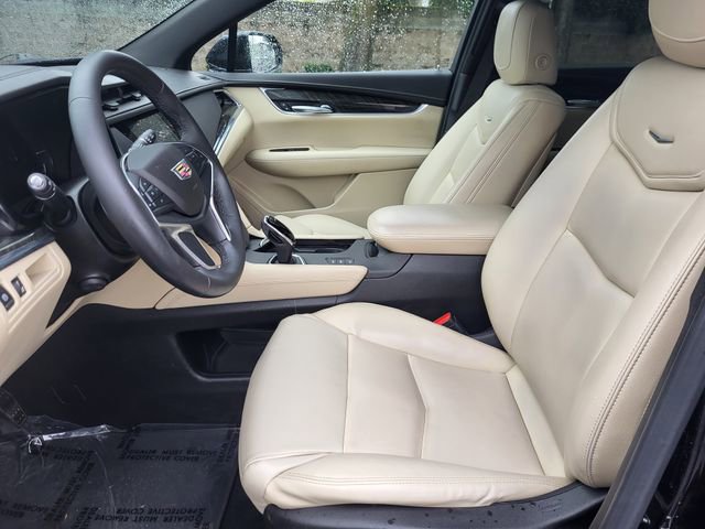 Used 2018 Cadillac XT5 AWD image 12