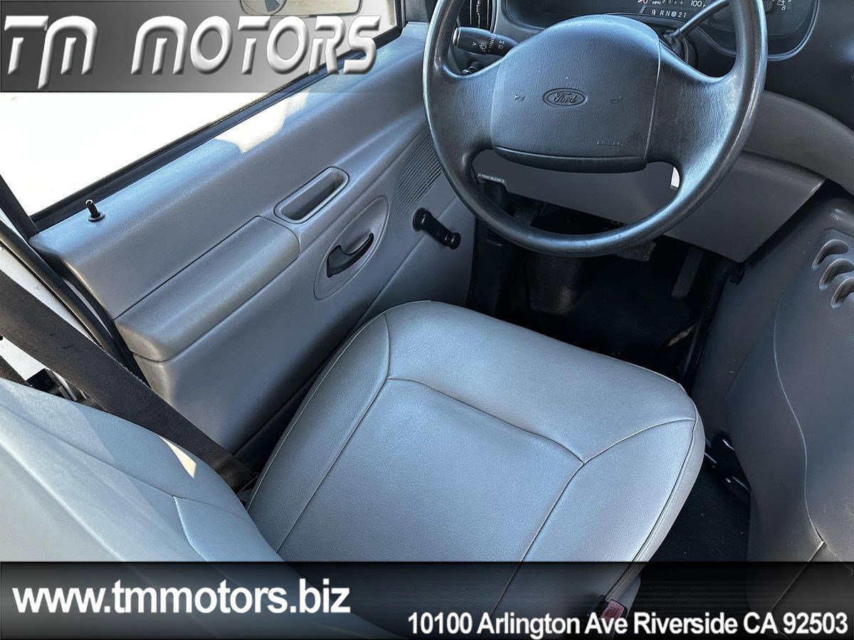 Used 2000 Ford E-350 and Econoline 350 Super Duty image 14