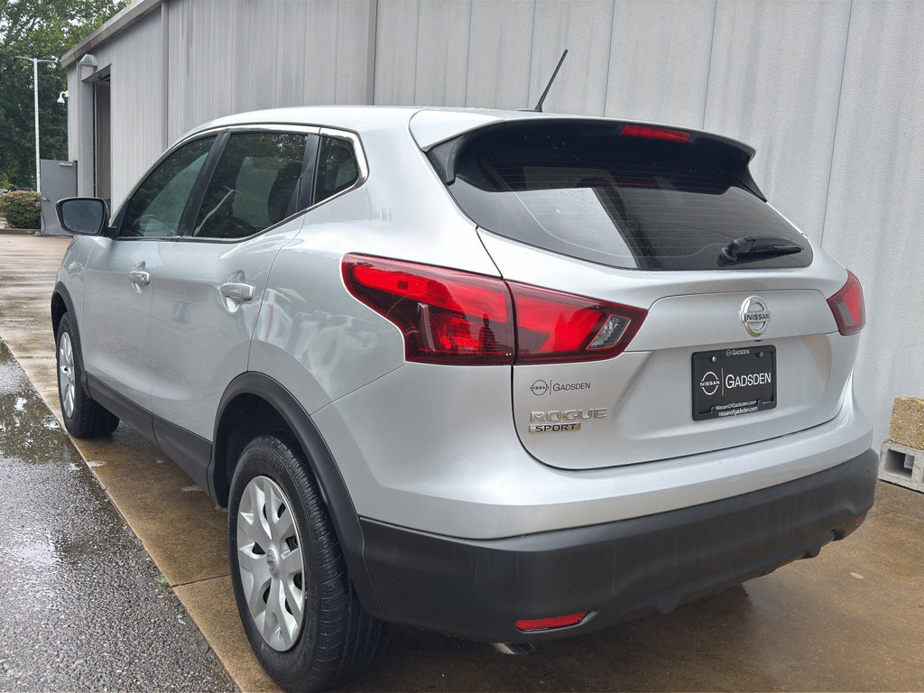 Used 2019 Nissan Rogue Sport S FWD image 5