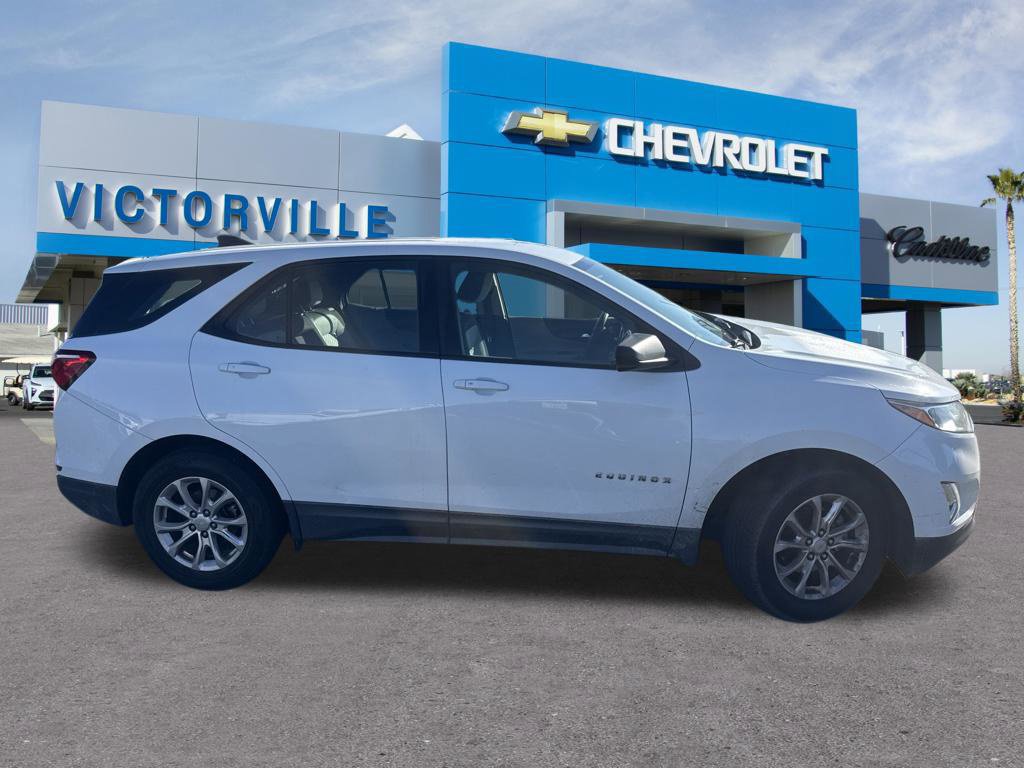 Used 2018 Chevrolet Equinox LS FWD image 4
