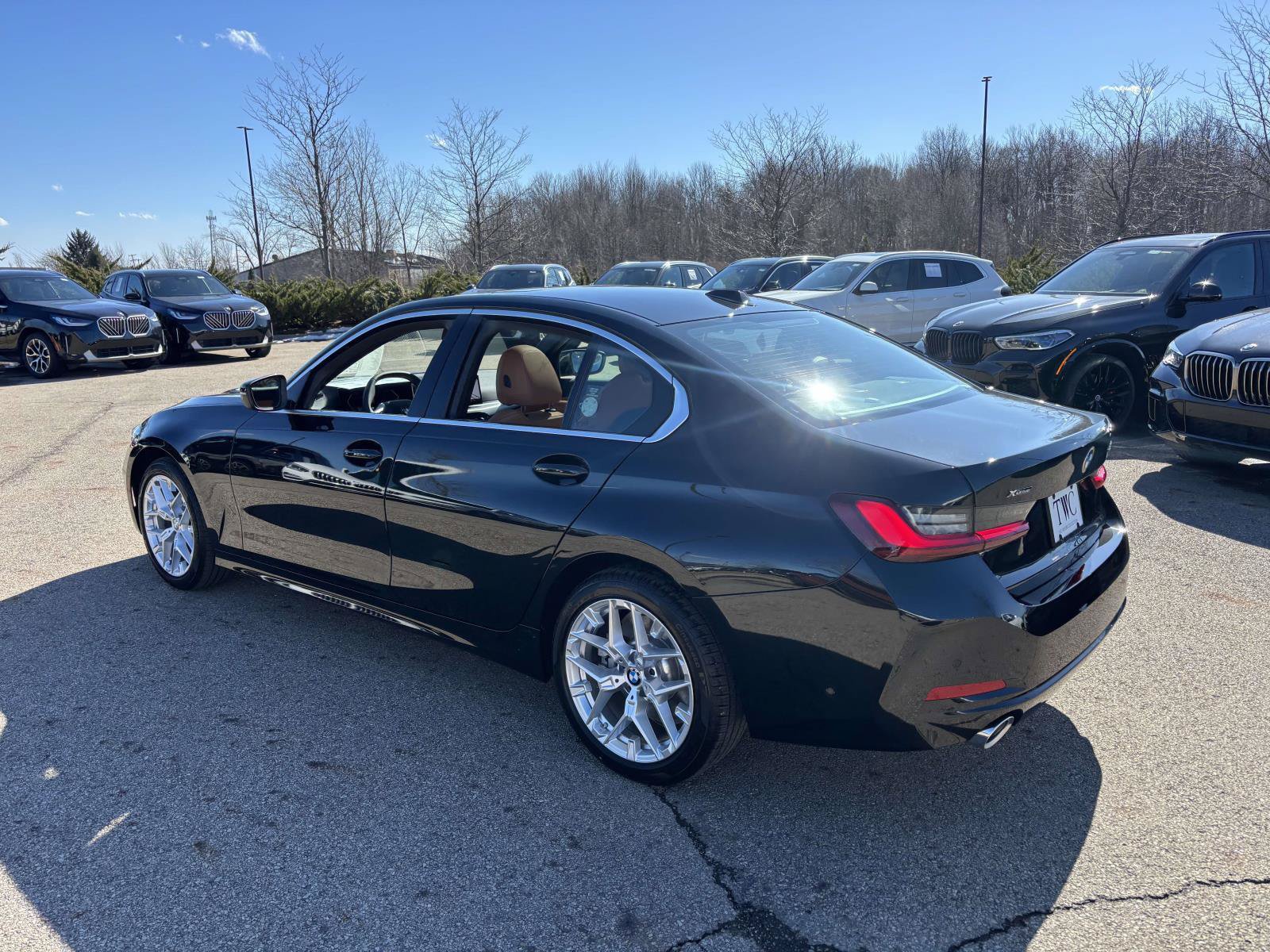 Used 2026 BMW 330i xDrive Sedan w/ Premium Package AWD/4WD image 5