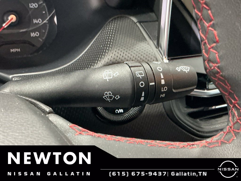 Used 2025 Jeep Compass Trailhawk AWD/4WD image 38