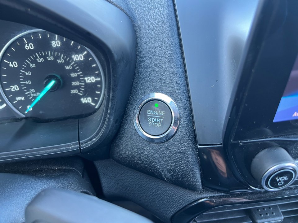 Used 2021 Ford EcoSport Titanium image 23