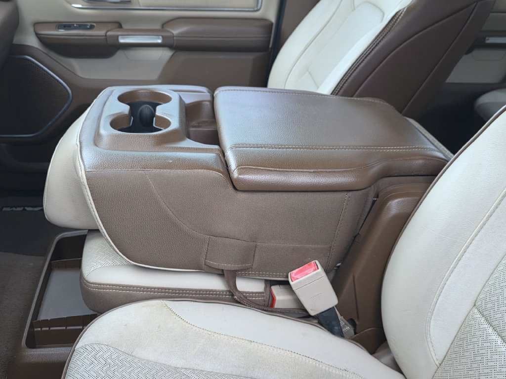 Used 2019 RAM 1500 Laramie AWD/4WD image 8