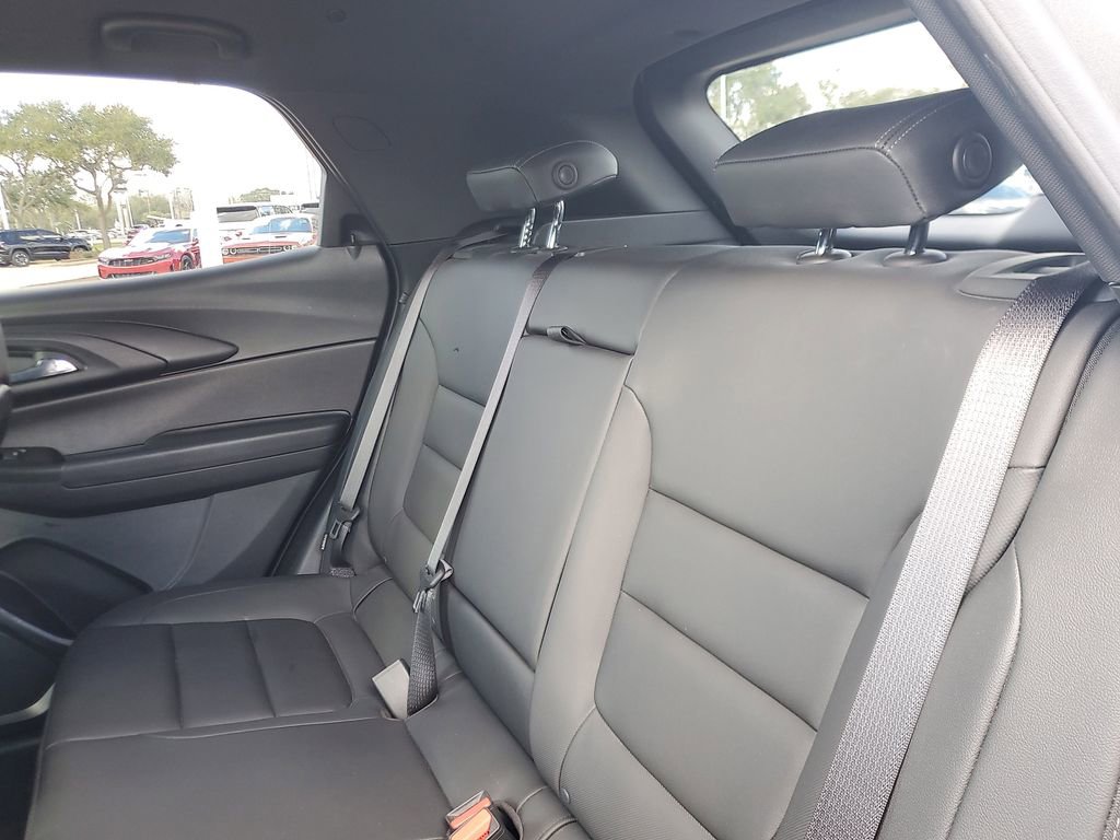 Used 2023 Chevrolet TrailBlazer ACTIV image 9