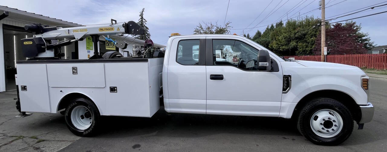 Used 2019 Ford F350 XL w/ XL Value Package image 2