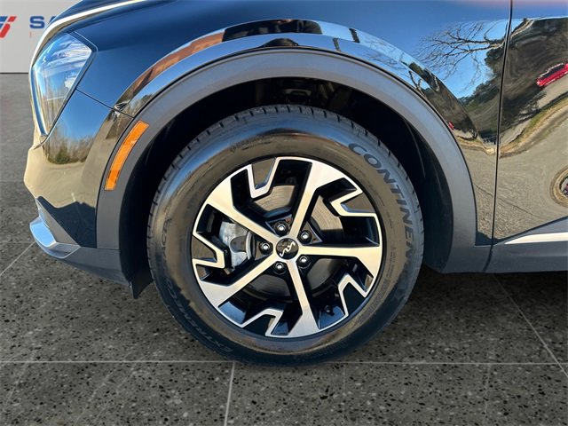 Used 2023 Kia Sportage EX image 14