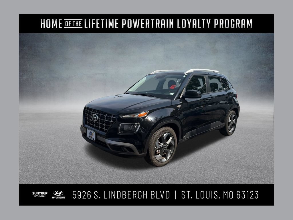 Used 2025 Hyundai Venue SEL FWD image 1
